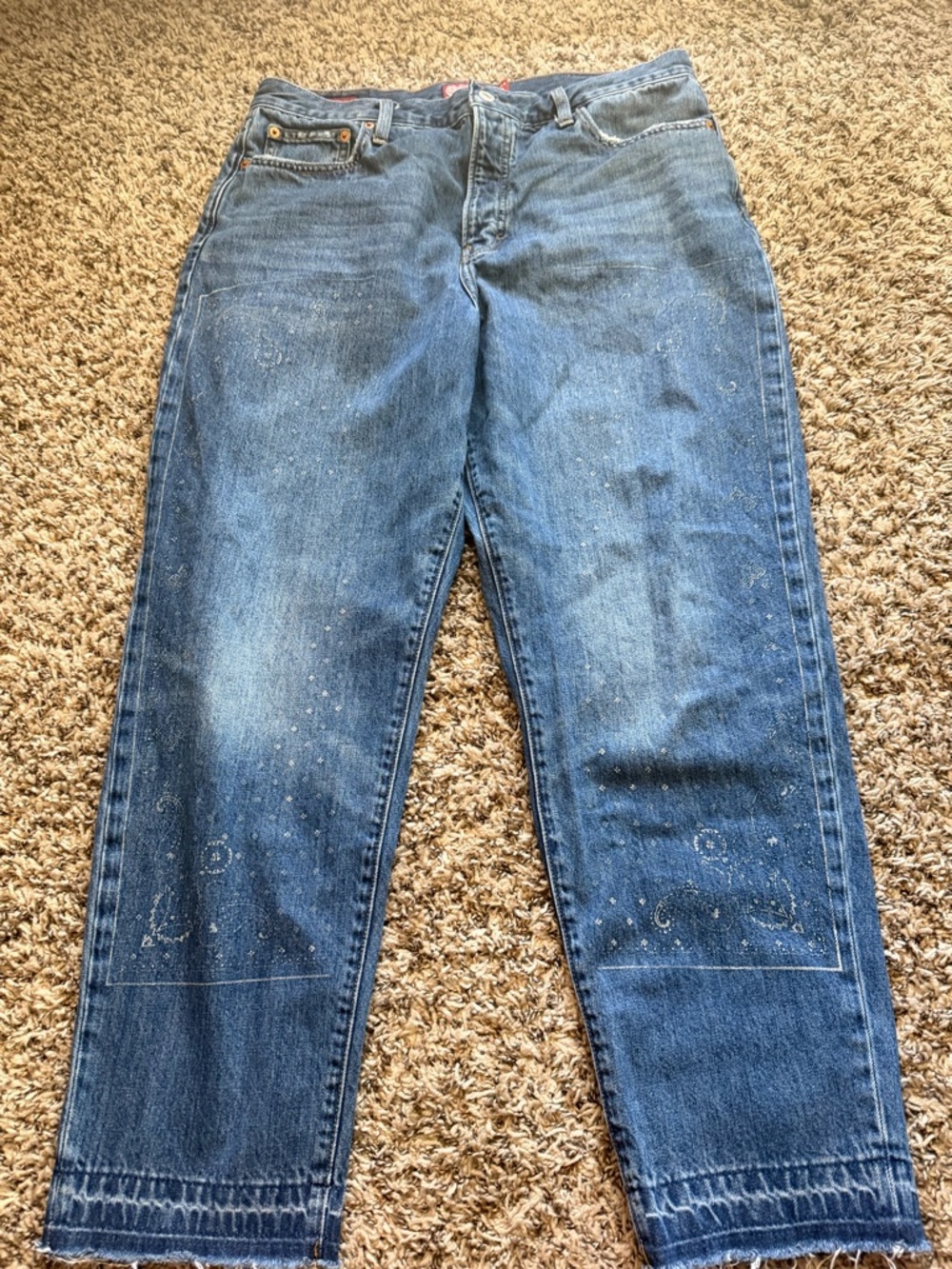 Lucky Brand Women's Medium Blue Straight-Leg Jeans with Subtle Printed Motif